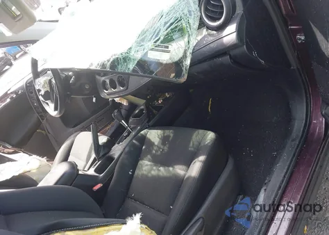 2017 Toyota Rav4 Le z USA, uszkodzony, nr VIN 2T3BFREV0HW611458